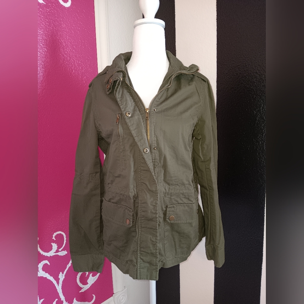 Love Tree Utility Jacket in Army Green Size Large